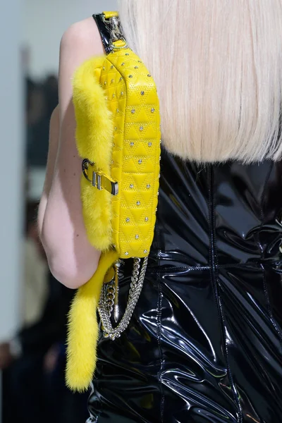 Look 52